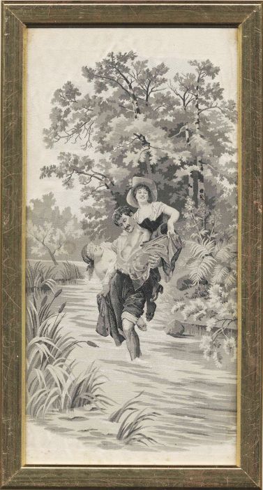 Seidenbild - Ein Kavalier trägt zwei Damen durch einen Bach.